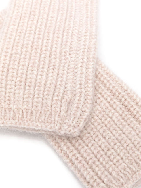 knitted gloves